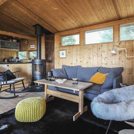 Lovely Cabin In The Capital Area With Hot Tube Hafnarfjordur Exterior photo